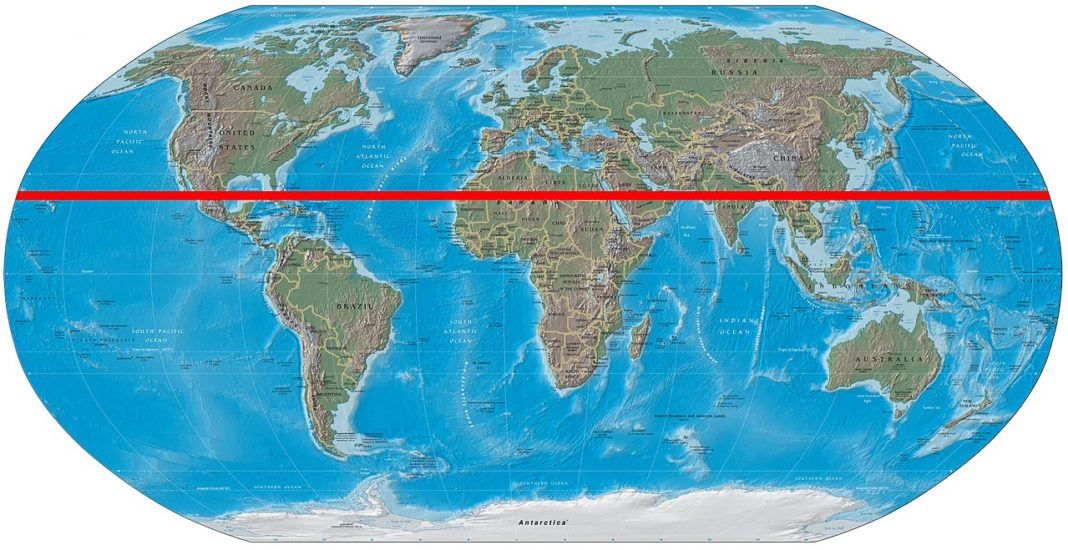 ¿Qué regiones naturales en India y México atraviesa el