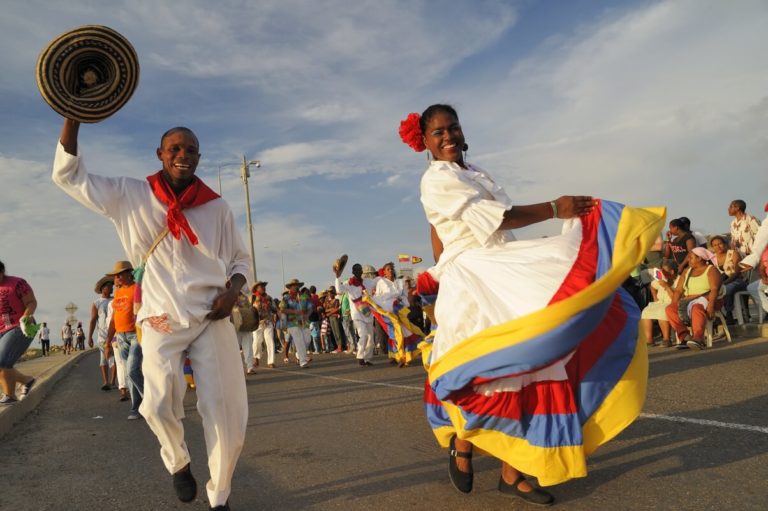 Los 25 Bailes Típicos De Colombia Más Populares